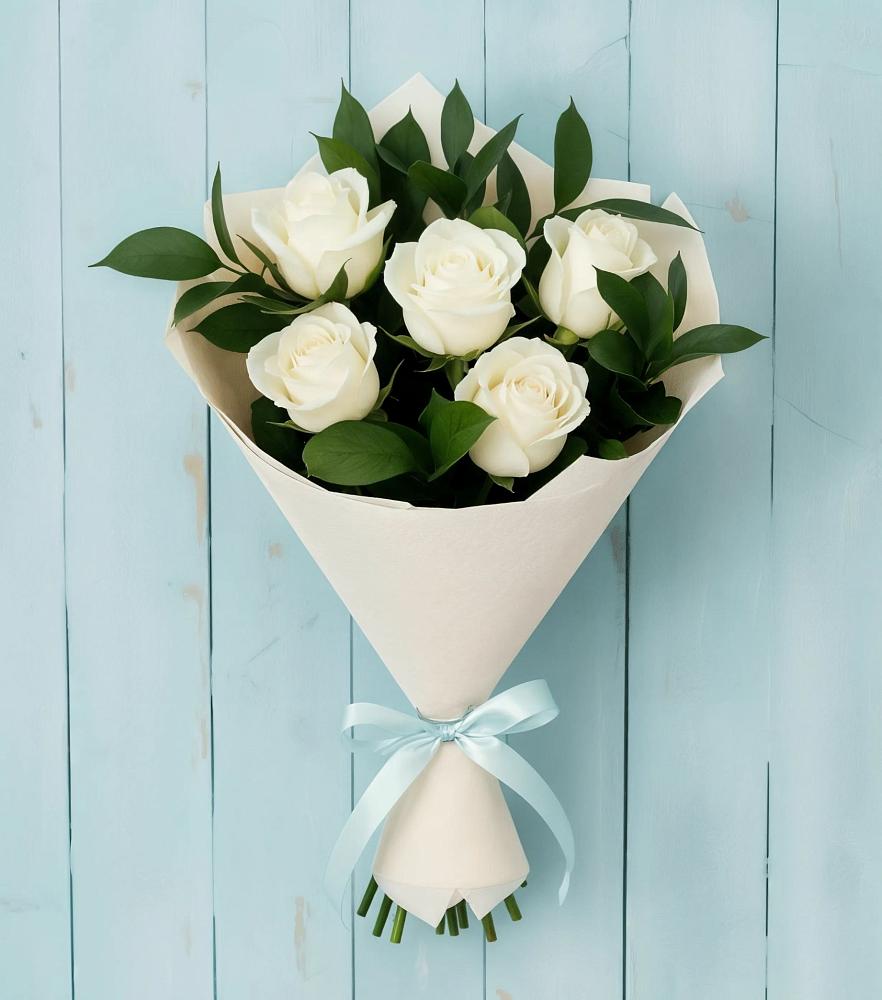 Букет цветов из: Розы в Суровикино