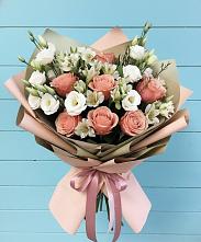 Букет цветов из:  Розы, Альстромерии и Лизиантусы #REPLACE_PRED# Суровикино