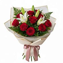 Букет цветов из:  Лилии и Розы в Суровикино