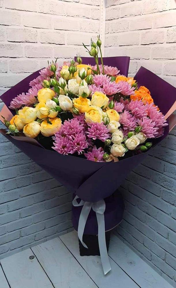 Букет цветов из: Хризантемы и Розы в Суровикино