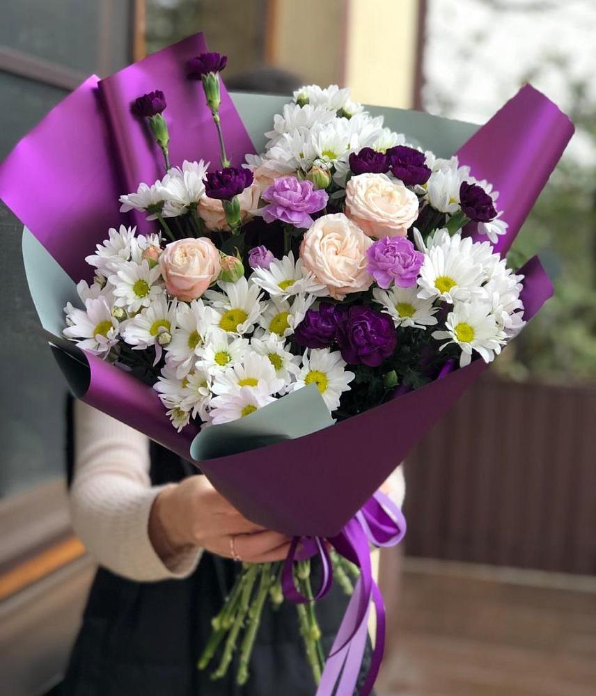 Букет цветов из: Хризантемы, Гвоздики и Розы в Суровикино