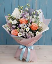 Букет цветов из:  Лизиантусы, Розы, Альстромерии и Гипсофила #REPLACE_PRED# Суровикино