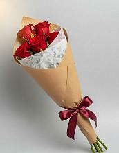 Букет цветов из:  Розы в Суровикино