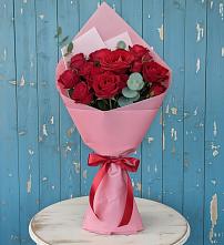 Букет цветов из:  Розы в Суровикино