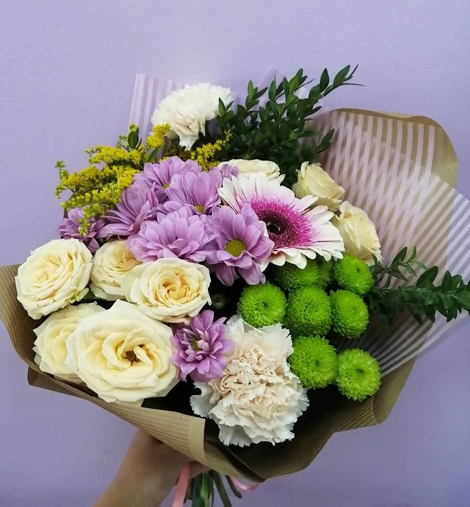 Букет цветов из: Хризантемы, Розы, Гвоздики и Герберы в Суровикино