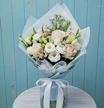 Букет цветов из:  Розы и Лизиантусы в Суровикино