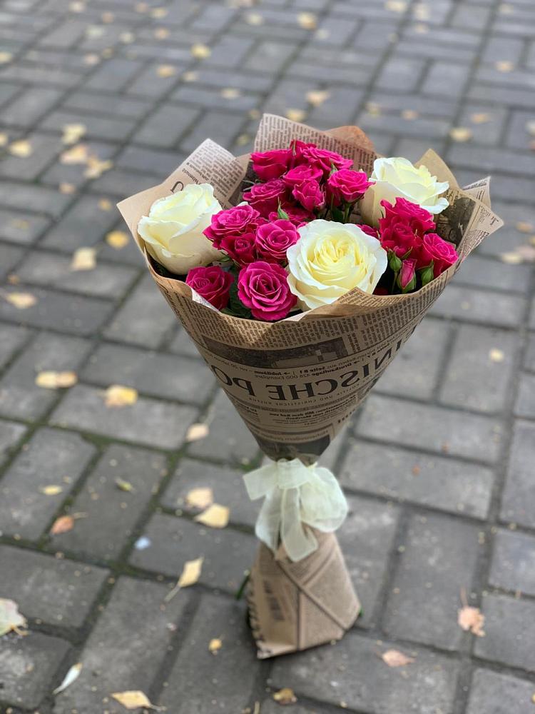 Букет цветов из: Розы в Суровикино