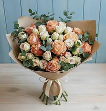 Букет цветов из:  Альстромерии и Розы в Суровикино