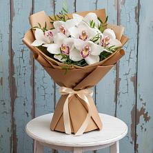 Букет цветов из:  Орхидеи и Розы в Суровикино