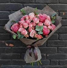 Букет цветов из:  Розы в Суровикино